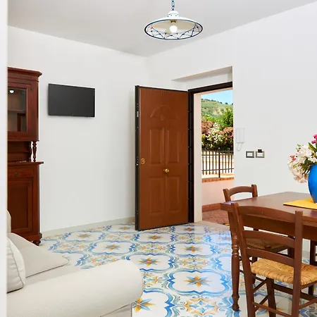 Apartment Verdemarino *