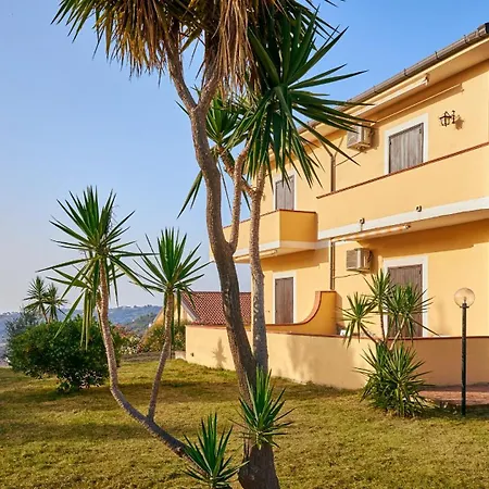 Verdemarino Apartment *